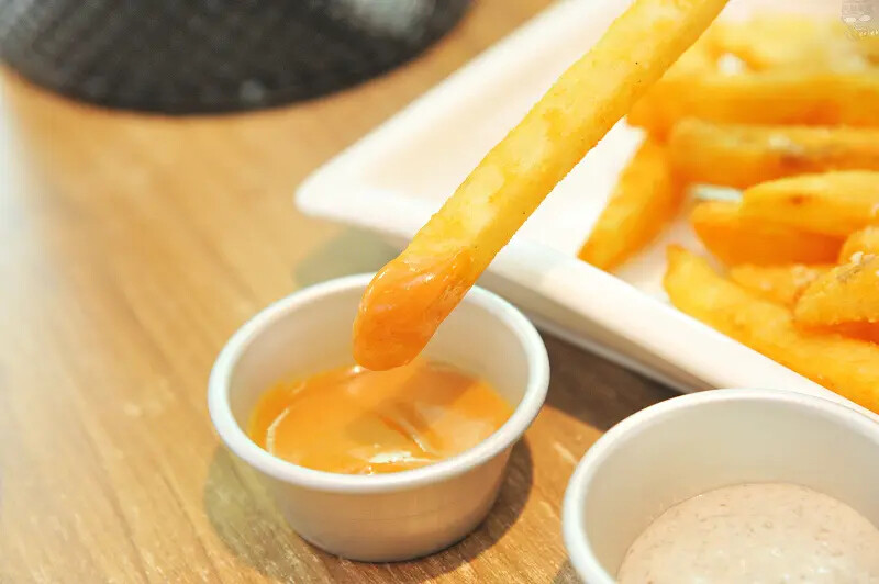 台中南屯美食推薦,【法丼】讓丼飯不僅僅只是丼飯,舒肥軟嫩的板