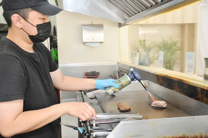 台中南屯美食推薦,【法丼】讓丼飯不僅僅只是丼飯,舒肥軟嫩的板