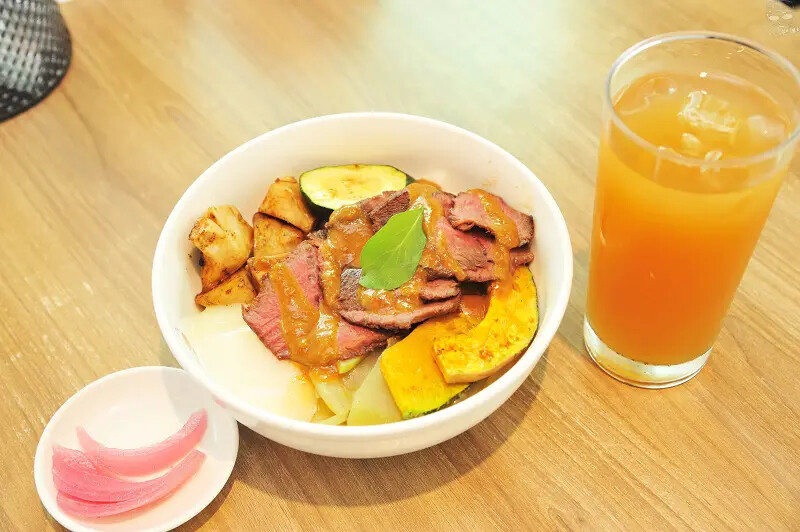 台中南屯美食推薦,【法丼】讓丼飯不僅僅只是丼飯,舒肥軟嫩的板