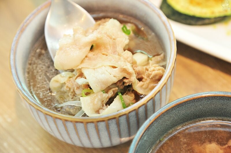 台中南屯美食推薦,【法丼】讓丼飯不僅僅只是丼飯,舒肥軟嫩的板