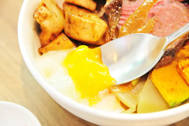 台中南屯美食推薦,【法丼】讓丼飯不僅僅只是丼飯,舒肥軟嫩的板