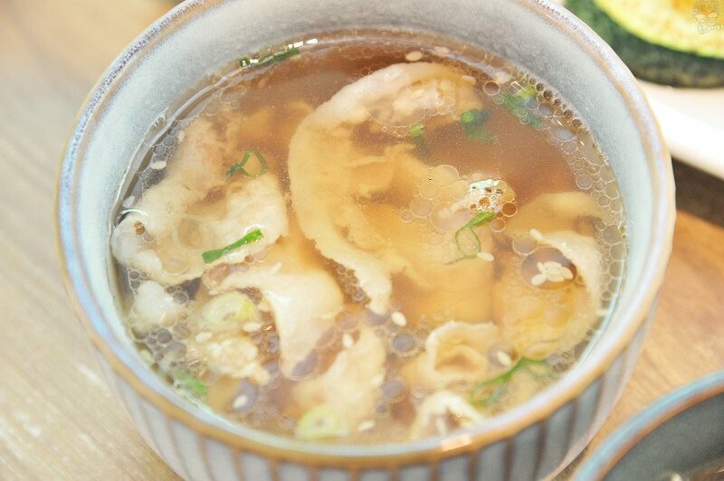 台中南屯美食推薦,【法丼】讓丼飯不僅僅只是丼飯,舒肥軟嫩的板