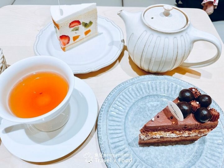 華麗蛋糕專賣店,Mum Mum 美味咀嚼聲,姐妹淘的粉紅泡泡聚會所|饅饅好食(桃園台茂旗艦店) @魚兒 x 牽手明太子的「視」界旅行