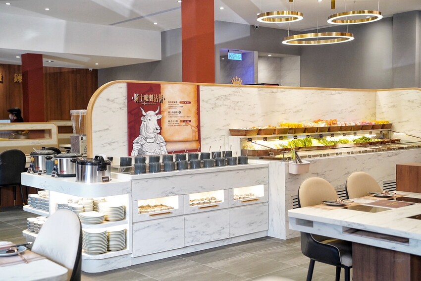 新開幕.嗑肉石鍋全新二代店插旗竹北啦!每鍋最便宜328元起,就能享有超過100種食材自助吧吃到飽!包括滷肉飯、咖哩飯、飲料、冰淇淋等等~ - 阿華田的美食日記