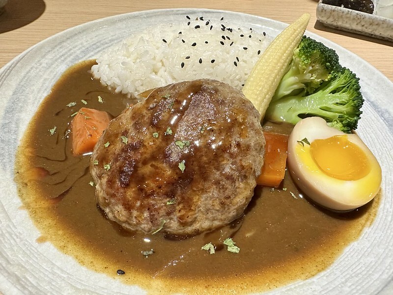 【台灣,桃園市,中壢區】本根咖哩,超低調,像私廚一樣的美味咖喱飯。(中壢美食/桃園美食)