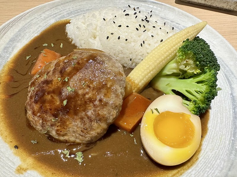 【台灣,桃園市,中壢區】本根咖哩,超低調,像私廚一樣的美味咖喱飯。(中壢美食/桃園美食)