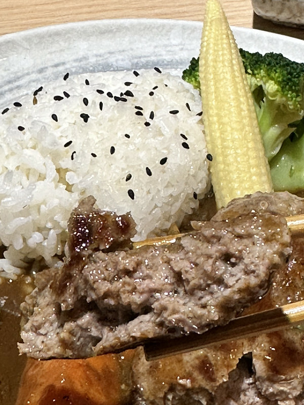 【台灣,桃園市,中壢區】本根咖哩,超低調,像私廚一樣的美味咖喱飯。(中壢美食/桃園美食)