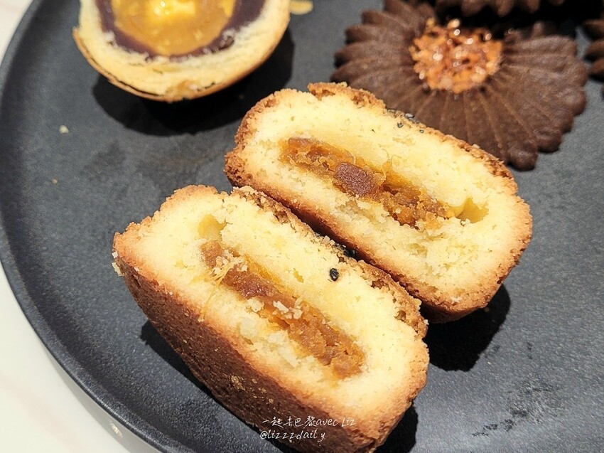 【J.L.手作烘焙】大里麵包店推薦!紅土鹹鴨蛋與甜點的火花 金沙布朗尼、金沙奶酥厚片滋味如何?
