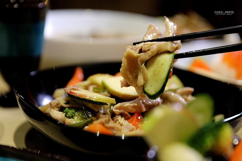 海鮮控出列！北海道醬漬鮭魚卵滷肉飯 讓你口中爆出大海鮮味｜食雞成熟異國饗宴(嘉義車站美食)