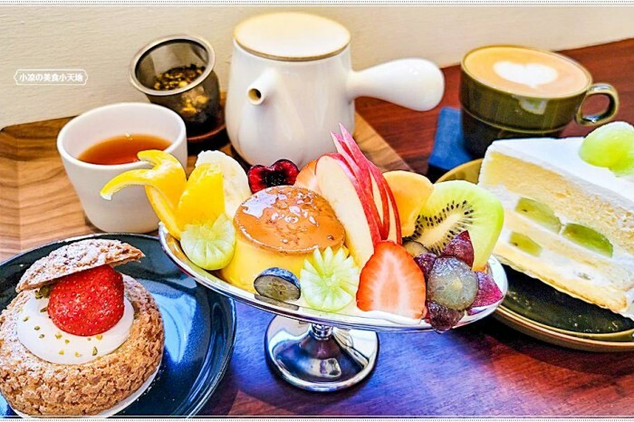 台中咖啡館｜隱藏旱溪河畔的溫馨景觀早午餐，價格平實還有季節限定草莓三明治！！