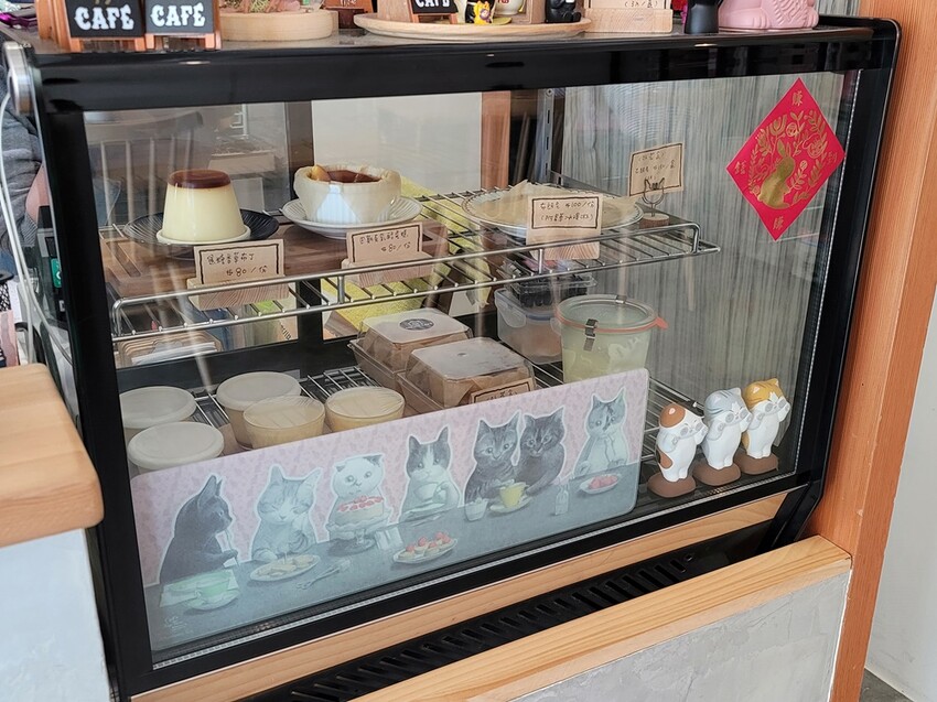 台中咖啡館｜隱藏旱溪河畔的溫馨景觀早午餐，價格平實還有季節限定草莓三明治！！