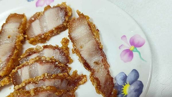 大同肉粥店｜２０元鹹粥５０元紅燒肉，超便宜絕無僅有的銅板美食