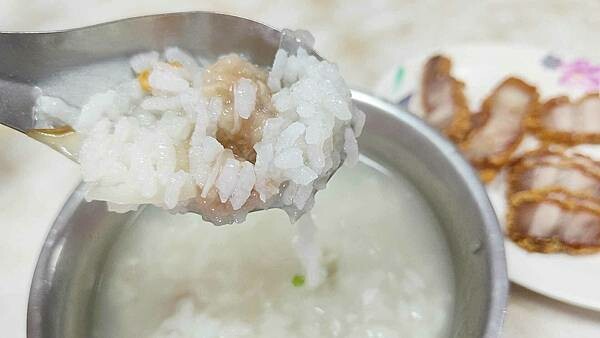 大同肉粥店｜２０元鹹粥５０元紅燒肉，超便宜絕無僅有的銅板美食