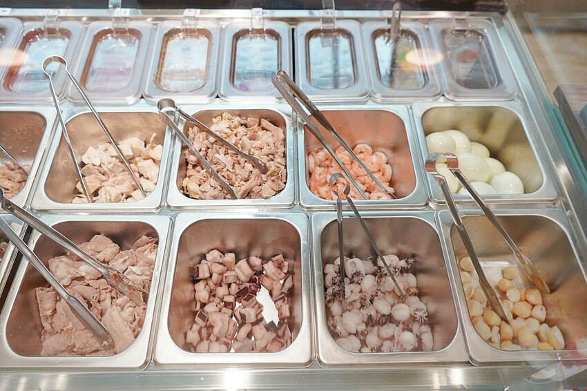 台中高質感自選沙拉分店新開幕！任搭現烤貝果吐司，滿滿早午餐儀式感！內用更享冷萃咖啡與鮮奶喝到飽