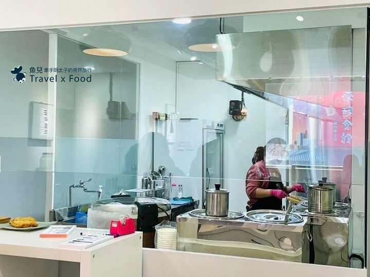不是麻辣燙專賣店，卻有專業級的水準，隱身於巷子裡二樓，有窗景車景與低調的美味｜阿萊漫漫手料理 @魚兒 x 牽手明太子的「視」界旅行