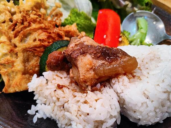 /tmp/php6na7rh /tmp/php6na7rh