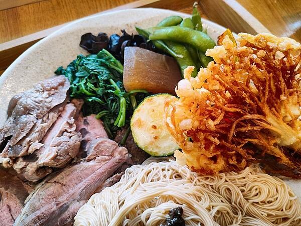 /tmp/phpFdKUuf /tmp/phpFdKUuf