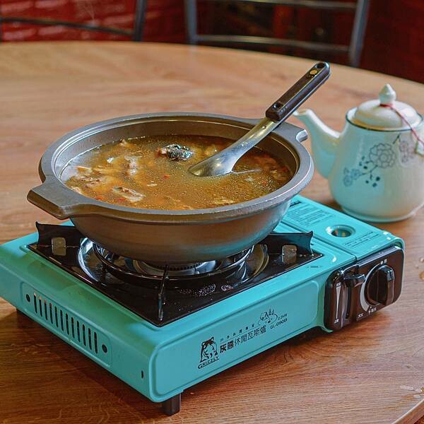 新北 新店區 尋魚居 鱘龍魚 桌菜 桶仔雞 17.jpeg