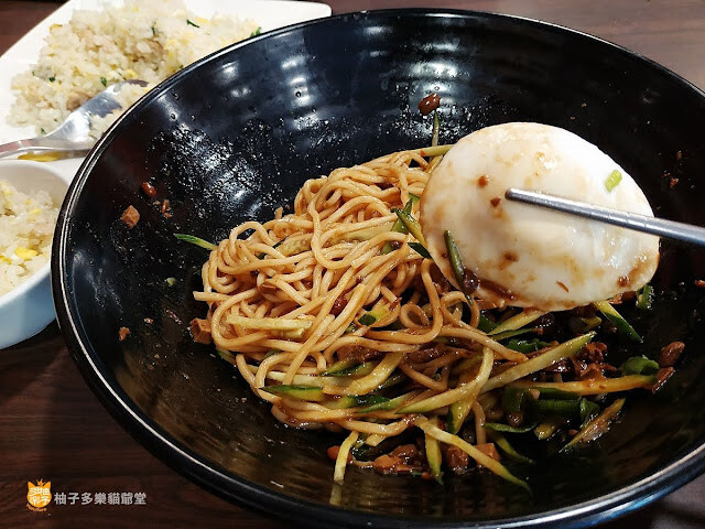 明月湯包支店(附菜單):湯包、煎餃、蔥油餅,平價小籠包|台北餐廳 通化街夜市 臨江街觀光夜市 捷運六張犁