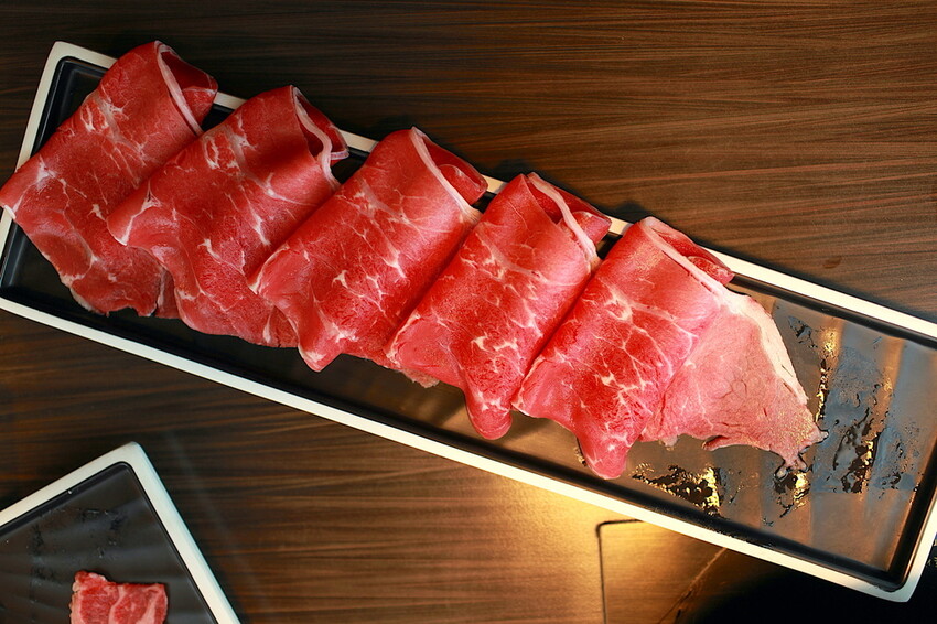 吃。台南市美食|仁德區。「狂一鍋-台南仁德店」幾乎零負評的台式火鍋，台北爆紅名店狂一鍋台南市插旗 「狂