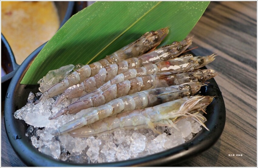 台灣火鍋第一品牌-肉多多大變身，蔬食者的天堂鍋物 70種自助吧無限吃 肉多多火鍋 - 敦 小 蓮の食旅錄