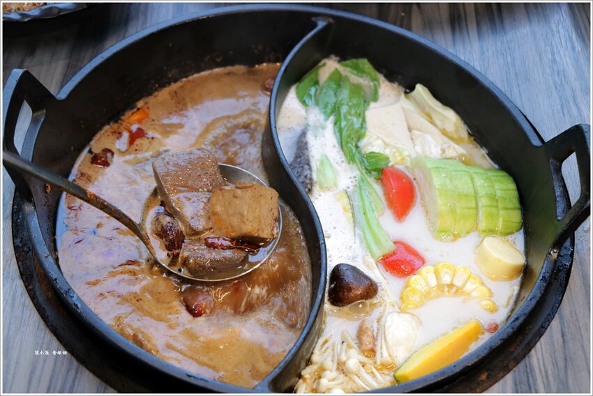 台灣火鍋第一品牌-肉多多大變身，蔬食者的天堂鍋物 70種自助吧無限吃 肉多多火鍋 - 敦 小 蓮の食旅錄