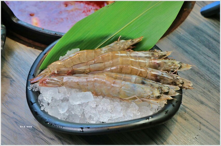 台灣火鍋第一品牌-肉多多大變身，蔬食者的天堂鍋物 70種自助吧無限吃 肉多多火鍋 - 敦 小 蓮の食旅錄