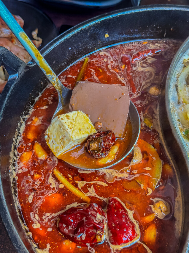 高雄市三民區高雄火鍋推薦 – 小資族必吃！石二鍋與肉多多懶人包