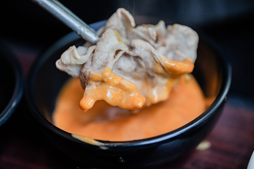 高雄市三民區高雄火鍋推薦 – 小資族必吃！石二鍋與肉多多懶人包