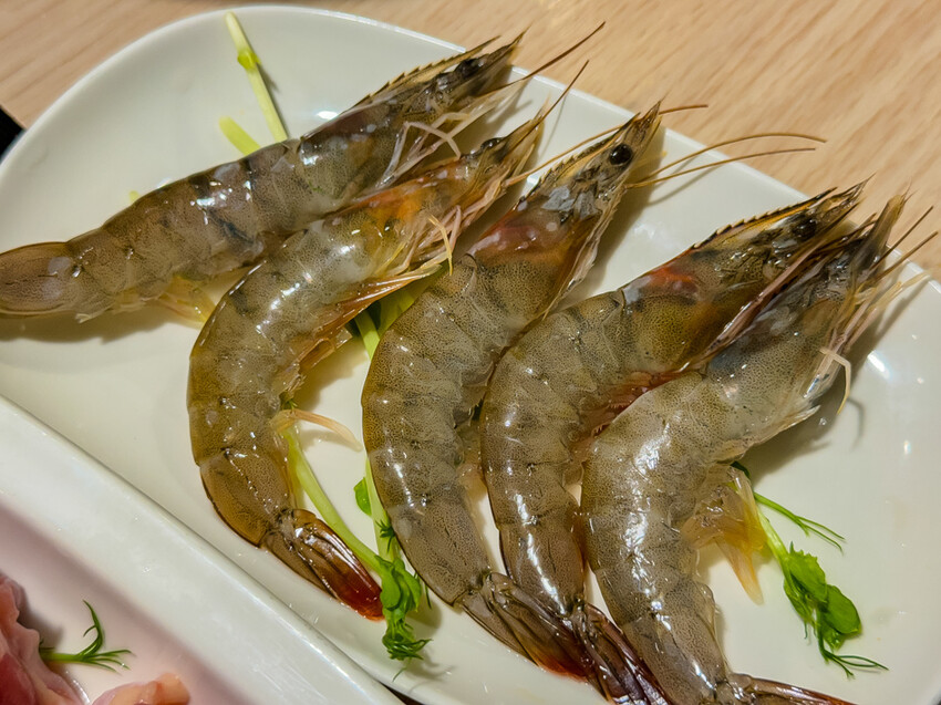 高雄市三民區高雄火鍋推薦 – 小資族必吃！石二鍋與肉多多懶人包