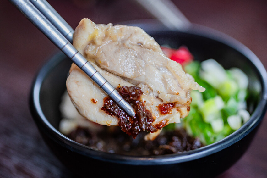 高雄市三民區高雄火鍋推薦 – 小資族必吃！石二鍋與肉多多懶人包