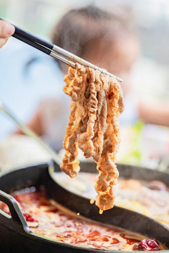 高雄市三民區高雄火鍋推薦 – 小資族必吃！石二鍋與肉多多懶人包