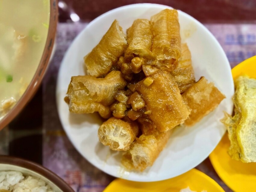 LINE_ALBUM_2022台南萬伯鹹粥_221214_9.jpg LINE_ALBUM_2022台南萬伯鹹粥_221214_9.jpg