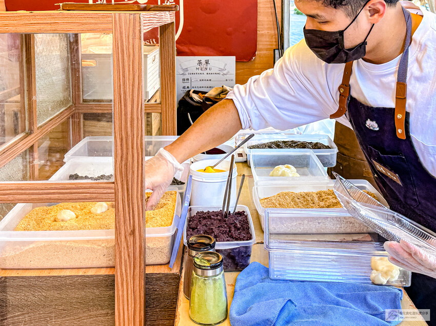 桃園市蘆竹區桃園美食-方人也Mochi Lab-每日限量手工麻糬!神秘不定期出沒文青攤車,專賣鮮奶麻糬