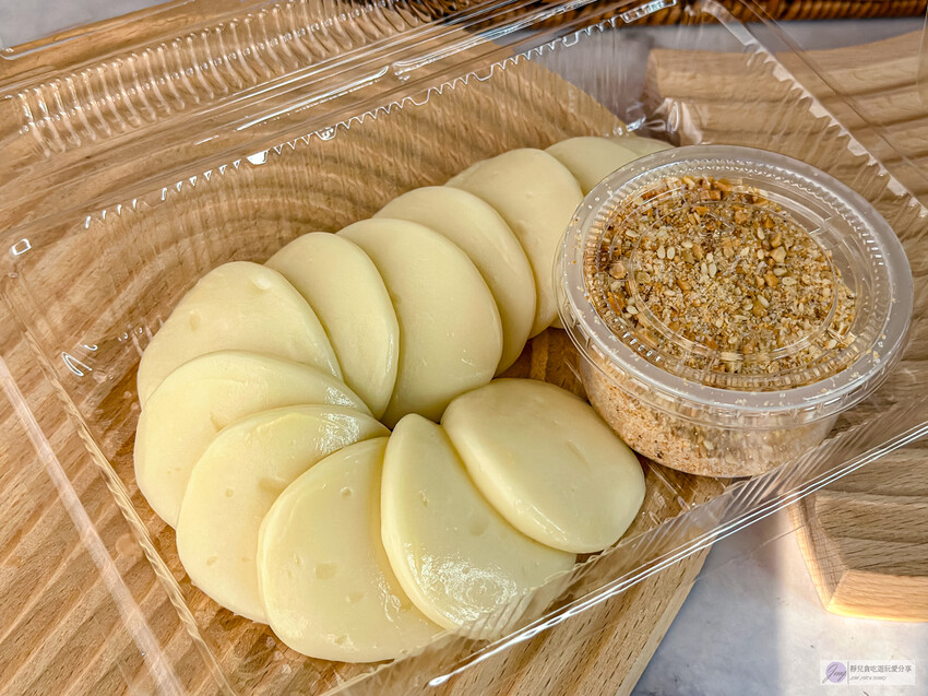 桃園市蘆竹區桃園美食-方人也Mochi Lab-每日限量手工麻糬!神秘不定期出沒文青攤車,專賣鮮奶麻糬