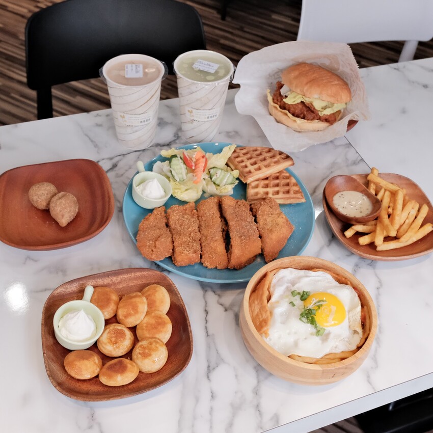 【板橋早餐推薦】早安公雞農場晨食-板橋實踐店～板橋平價早午餐～板橋不限時充電餐廳～