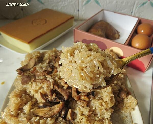 彌月油飯禮盒19.JPG