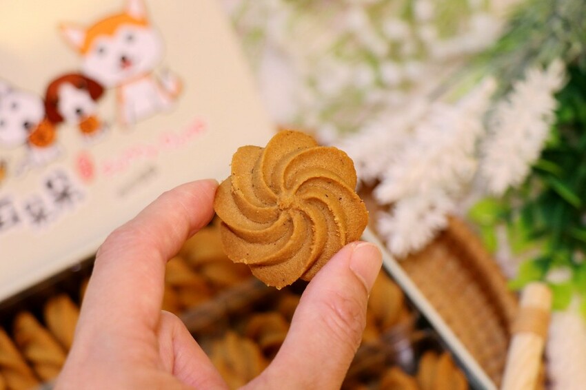 擁有酥鬆脆三重口感的超厲害曲奇餅乾.一吃就愛上的美味.桃園中壢伴手禮推薦♥大耳朵朵♥