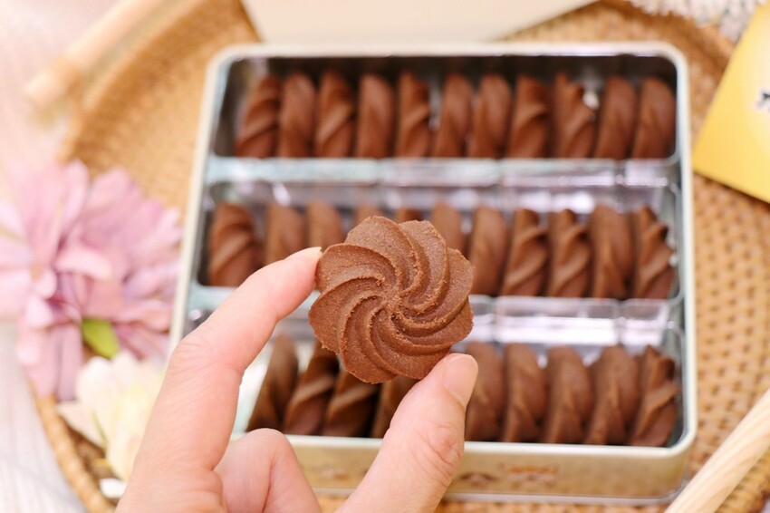 擁有酥鬆脆三重口感的超厲害曲奇餅乾.一吃就愛上的美味.桃園中壢伴手禮推薦♥大耳朵朵♥