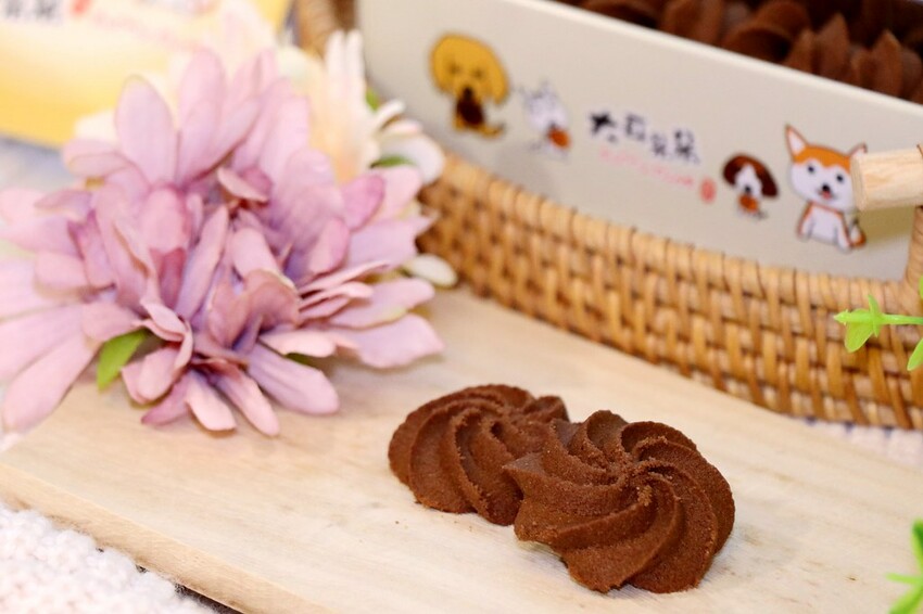 擁有酥鬆脆三重口感的超厲害曲奇餅乾.一吃就愛上的美味.桃園中壢伴手禮推薦♥大耳朵朵♥