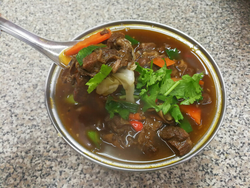 為了紀念愛犬而創立的品牌，『酥、鬆、脆』三種口感好滋味， 送禮最佳選擇~