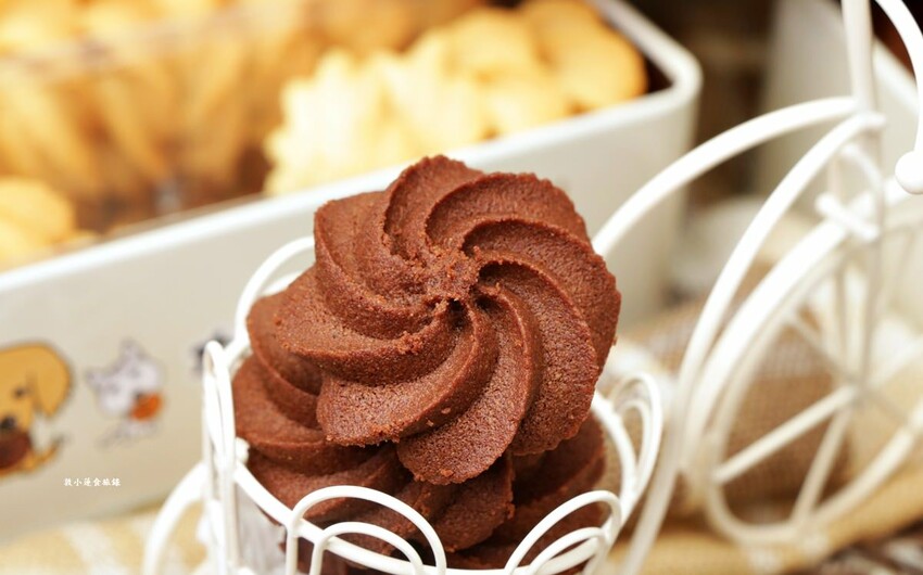 大耳朵朵曲奇餅‧眷村小巷弄內的甜點師父，濃郁可口曲奇餅酥、脆、鬆三重組合 - 敦 小 蓮の食旅錄