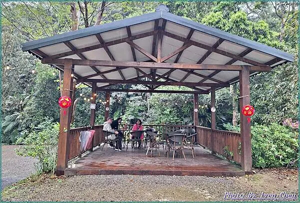 《新竹景觀咖啡廳》橫山唯美咖啡廳/『藍月山谷』 Ivenの窩