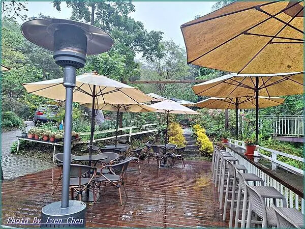 《新竹景觀咖啡廳》橫山唯美咖啡廳/『藍月山谷』 Ivenの窩