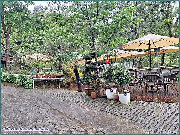 《新竹景觀咖啡廳》橫山唯美咖啡廳/『藍月山谷』 Ivenの窩