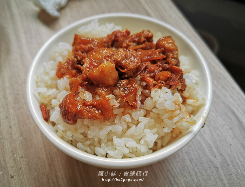 嘉義。東石》季津全蚵宴。烤蚵必備,可吃到多樣化的蚵仔全餐