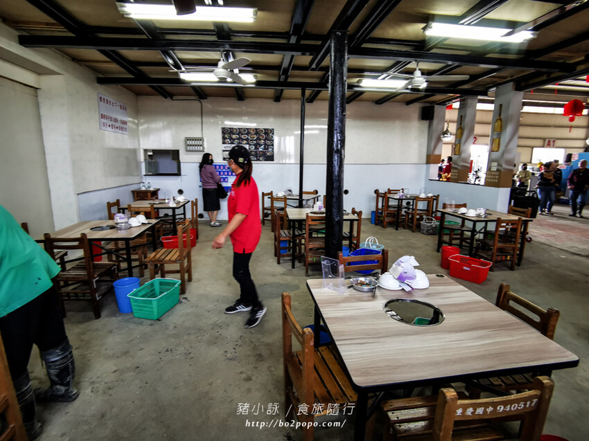 嘉義。東石》季津全蚵宴。烤蚵必備,可吃到多樣化的蚵仔全餐