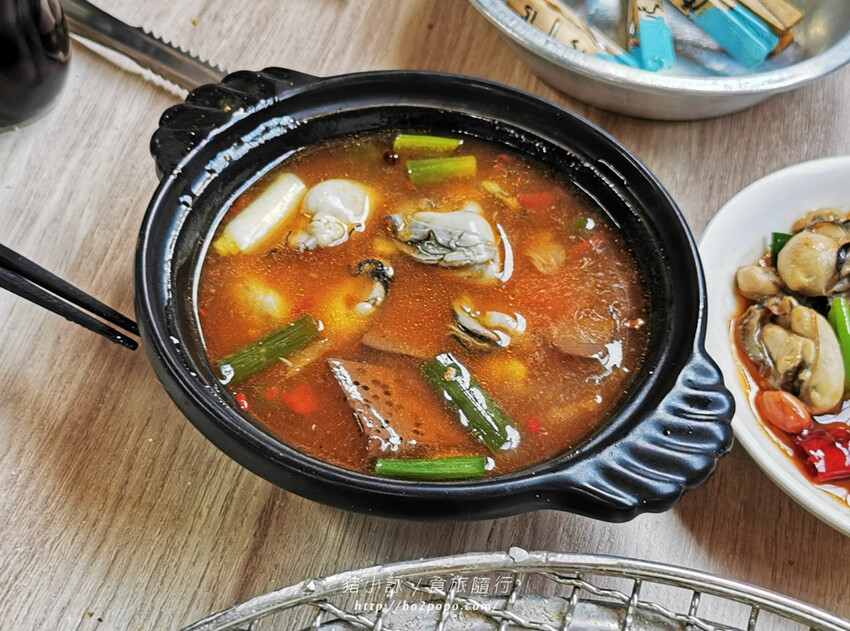 嘉義。東石》季津全蚵宴。烤蚵必備,可吃到多樣化的蚵仔全餐