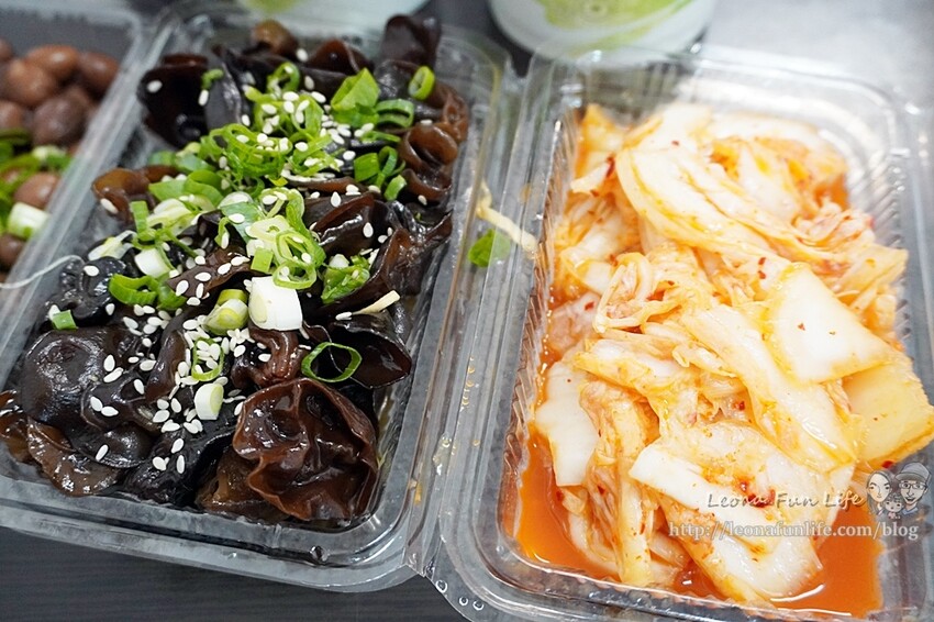 台中西區小吃美食推薦|七福烏龍麵-巷弄中的平價烏龍麵，料多湯頭好，小菜味道都不錯|台中教育大學美食