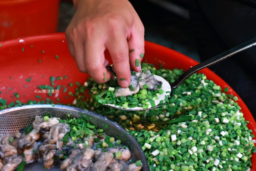 彰化員林第一市場王爺宮後炸粿蚵｜員林市場美食，隱藏版人氣古早味小吃